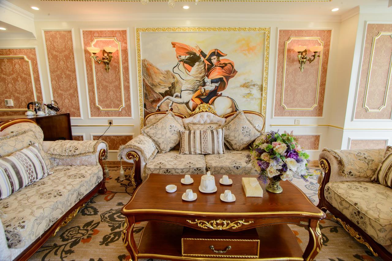 Lao Cai Royal Hotel מראה חיצוני תמונה