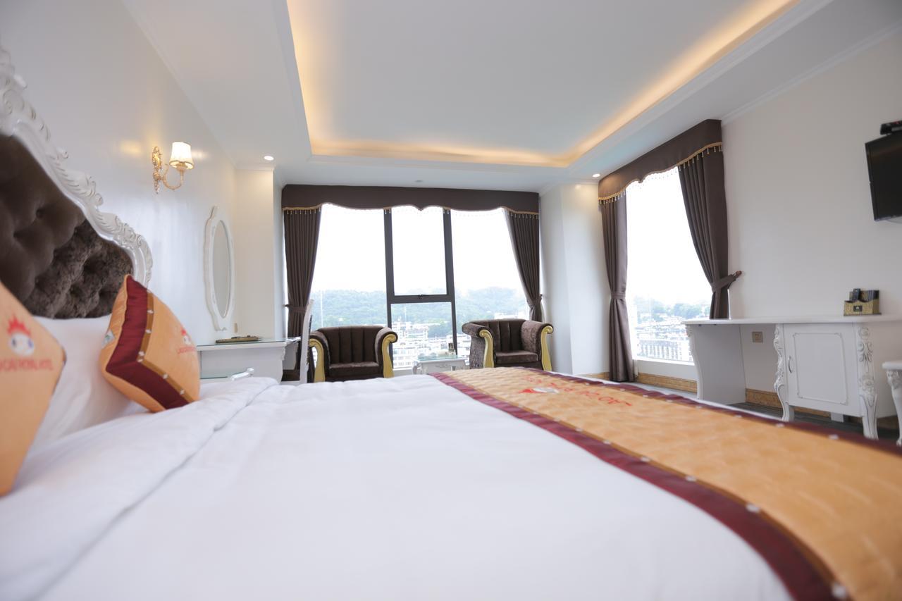 Lao Cai Royal Hotel מראה חיצוני תמונה